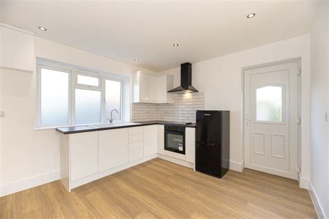 Hutton Brentwood 2 Bed Semi Detached House Hawksmoor Green Cm13