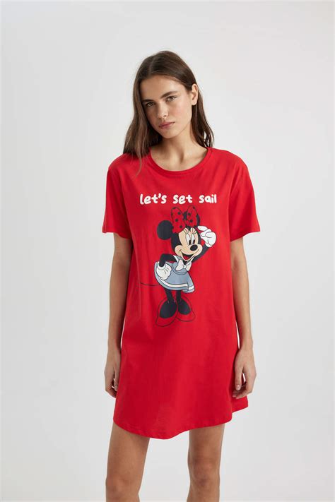 Kırmızı Kadın Fall in Love Disney Mickey Minnie Regular Fit Bisiklet