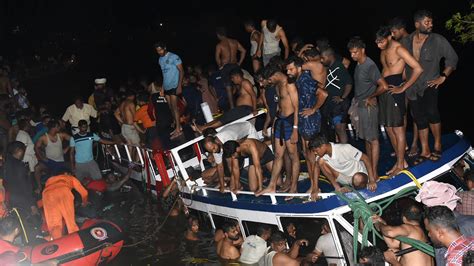 At Least 22 Dead After Boat Capsizes In India