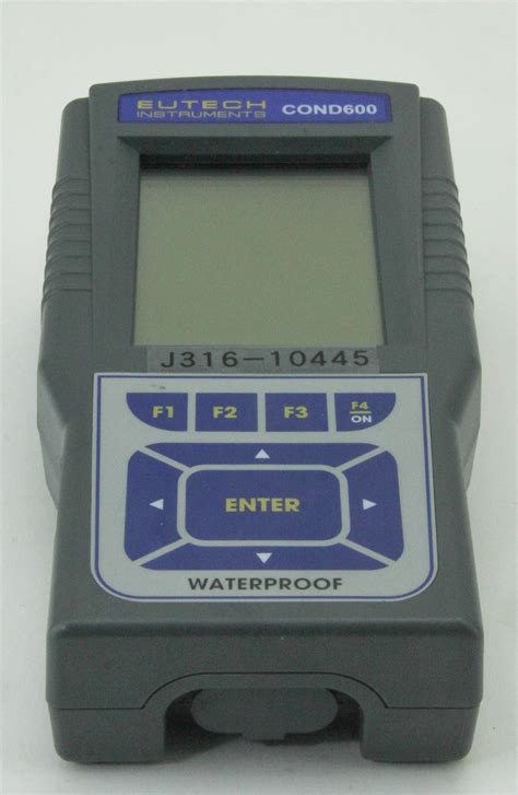 10445 EUTECH INSTRUMENTS CYBERSCAN WATERPROOF PORTABLE METER COND600