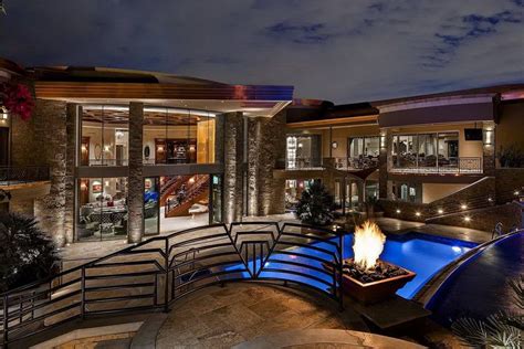 Contemporary Modern Mega Mansion in Paradise Valley Arizona Designed ...