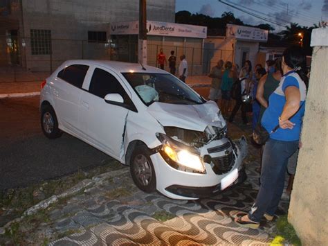 G Motorista N O V Placa De Pare E Provoca Acidente Em Jo O Pessoa