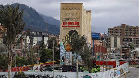 Caida Del Monumento Los Heroes Infobae