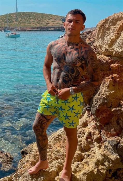 Raul Dumitras Temptation Island Esplode Il Suo Fisico Sui Social