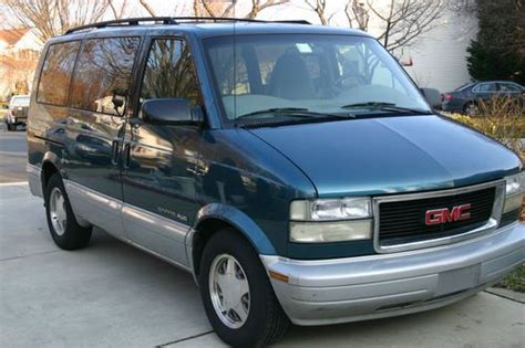 Find Used 2000 Gmc Safari Awd Sle Extended Passenger Van 3 Door 43l In