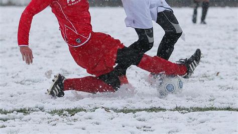 Schneefälle Zahlreiche Absagen im Waldecker Fußball