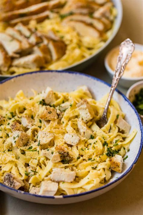 Easy Chicken Fettuccine Alfredo No Cream The Cookie Rookie®