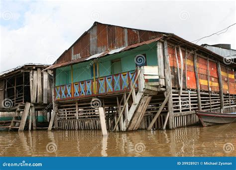 Casa Inundada Imagen De Archivo Imagen De America Casero