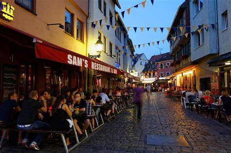 Restaurants And Pubs Alt Sachsenhausen License Image 70280782