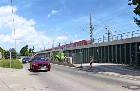 S 21 Baustelle in Untertürkheim Verengung der Benzstraße bleibt