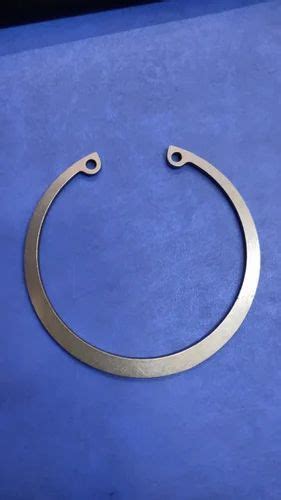 Stainless Steel Imported Internal Circlips Diameter 10 Mm Size 5