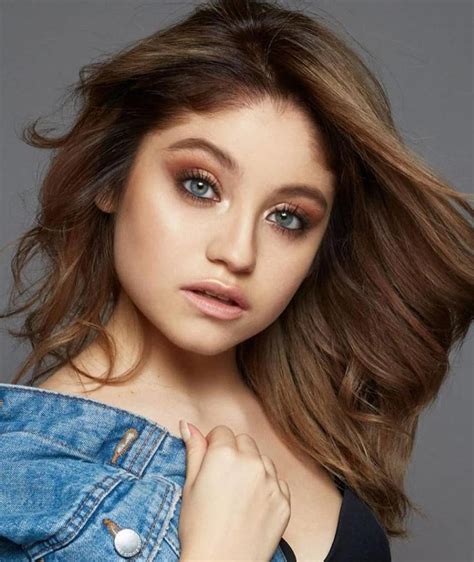 Karol Sevilla Pel Culas Biograf A Y Listas En Mubi