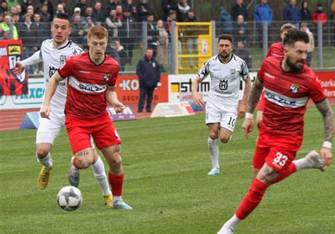 Regionalliga Tsg D Piert Den Primus Aus Ulm Tsg Balingen