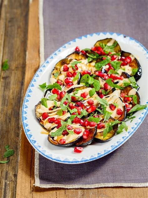 Aubergine Med Tahini Og Granateple Oppskrift Vidar Bergum