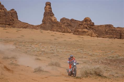 Rallye Dakar 2024 La performance de Emanuel Gyenes en tête lors de la