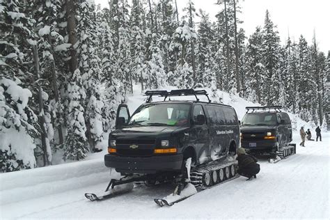 Yellowstone Expeditions Snowcoach Tour To Old Faithful