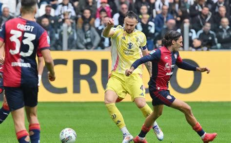 Juve Cagliari Gol Di Vlahovic E Marin La Cronaca Gazzetta It