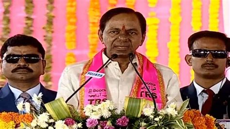 Telangana Cm Kcr Presents His Govts Progress Report At Trs Rally No