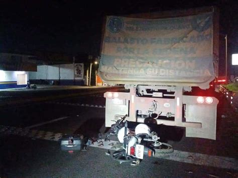 Motociclista Se Impacta Contra Parte Trasera De Un Tr Iler En Cardel