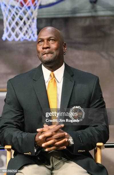 Michael Jordan Hall Of Fame Photos and Premium High Res Pictures ...