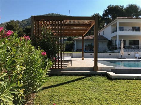 Pergola Bois Martigues Comparatif des différents types de couverture