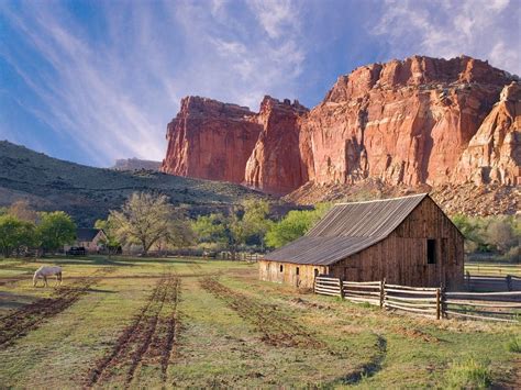 Capitol Reef National Park, Utah, USA - Traveldigg.com