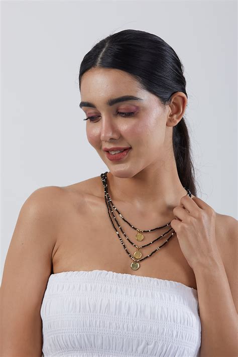 Black Layer Beaded Necklace Inaraa