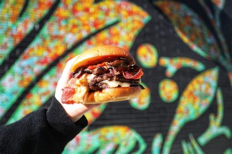 Mark Wahlbergs Famous Chain Of Burgers Is Making Its Way To Auckland