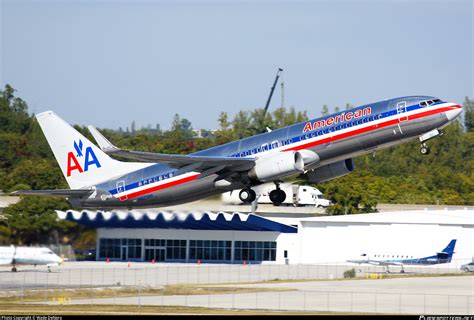 N825NN American Airlines Boeing 737 823 WL Photo By Wade DeNero ID