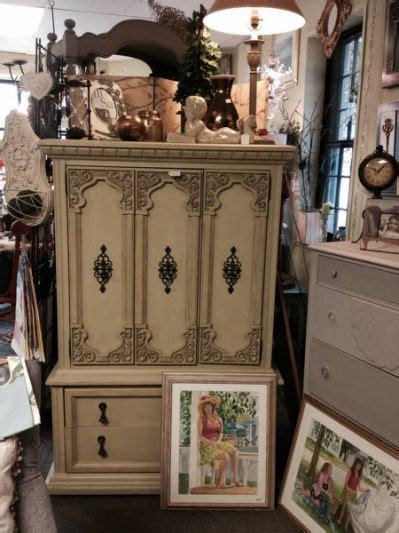 Ornate Dresser Done In Annie Sloan Annie Sloan Chalk Paint Versailles