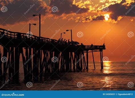 Fishermen At Sunrise On A Fishing Pier Stock Image Image Of Horizon