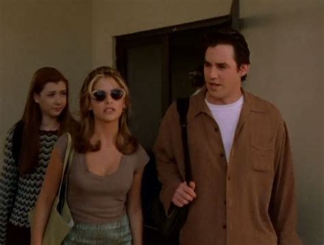 Critiquing Fashion Of Buffy The Vampire Slayer Buffy The Vampire Slayer Buffy Buffy Style