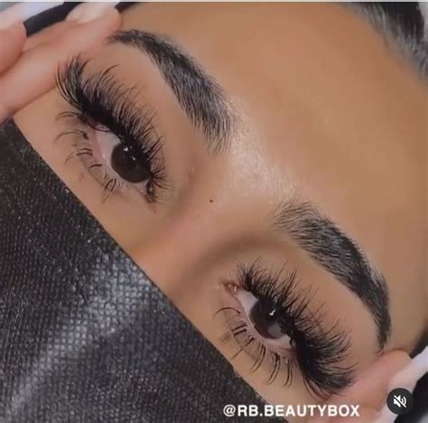 𝓭𝓪𝓫𝓻𝓪𝓽𝓽𝔂𝓭𝓸𝓷🤍 Lashes Beauty Pretty Lashes Lash Extensions Styles