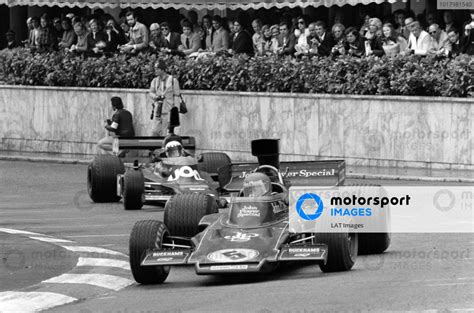 Ronnie Peterson Lotus E Ford Leads Tom Pryce Shadow Dn Ford