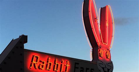 Iconic Rabbit Ears Motel Sign Vandalized - CBS Colorado