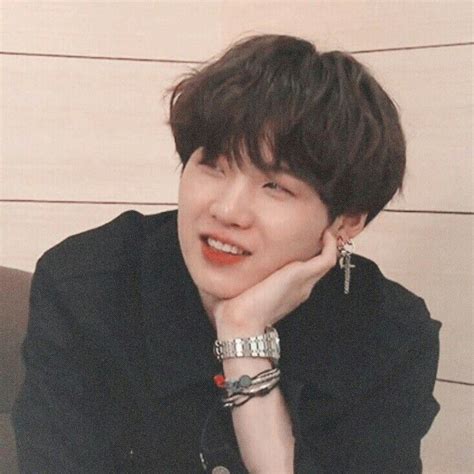 Ảnh Suga Ngầu 62 Ảnh Suga Cười Hình Nền Suga Bts Đen Trắng Đẹp