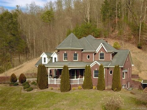 Green Mountain, NC Real Estate - Green Mountain Homes for Sale | realtor.com®