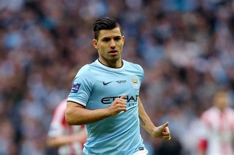 Aguero Teken Kontrak Baru Di City