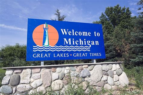 Which States Border Michigan? - WorldAtlas