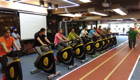 Best Gyms in Chandigarh | Top Fitness Centers Near Me | FITPASS