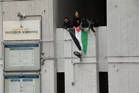 Paris 1 Pantheon Sorbonne Üniversitesi Öğrencileri Gazze İçin Eylem