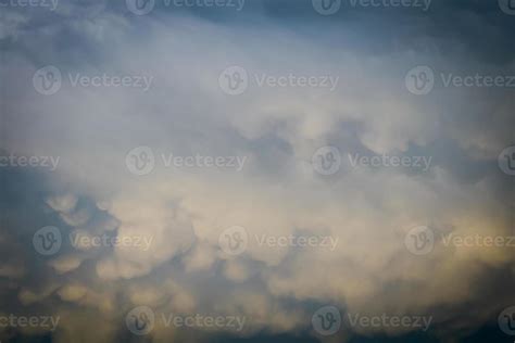 Mammatus Clouds photo 11957668 Stock Photo at Vecteezy