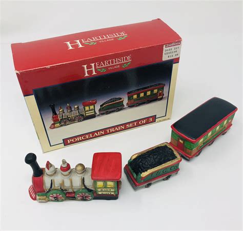 Hearthside Village Porcelain Train Set Of 3 Locomotive Coal Car 1992