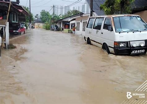 Mangsa Banjir Kilat Di Jb Meningkat Kepada Orang Utusan Borneo Online