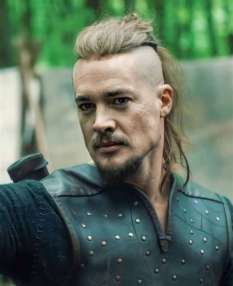 Alexander Dreymon Alexanderdreymonfc Hat Ein Foto Auf Seinem