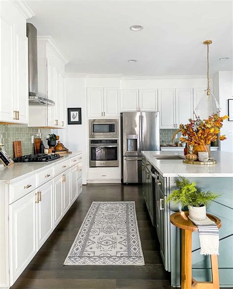 Modern Kitchen Island With White Quartz Countertop Soul Lane