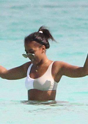 Natasha Obama 2018 Natasha Obama In White Bikini 2018 12