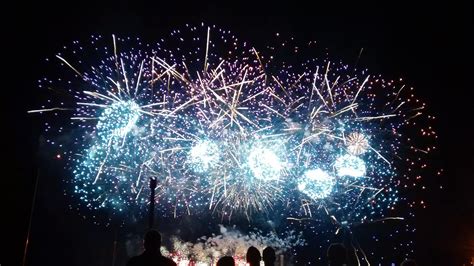 List: local fireworks displays – WOWO News/Talk 92.3 FM, 1190 AM, 107.5 ...