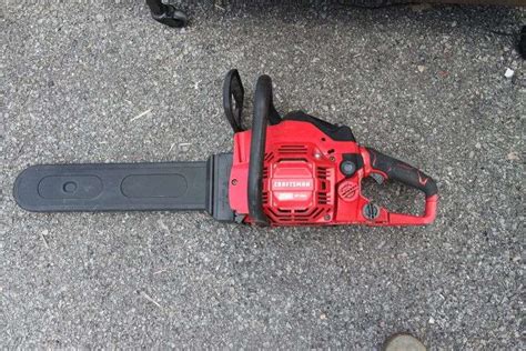 Craftsman S In Cc Cycle Gas Chainsaw Matthews Auctioneers