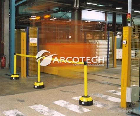 Paletti Mobili Con Nastro Estraibile Arcotech Srl Safety Solutions